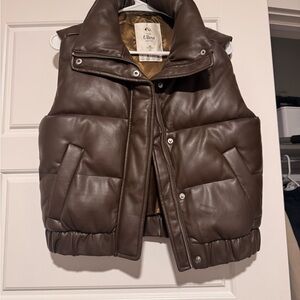 Abercrombie & Fitch Chocolate Puffer Vest